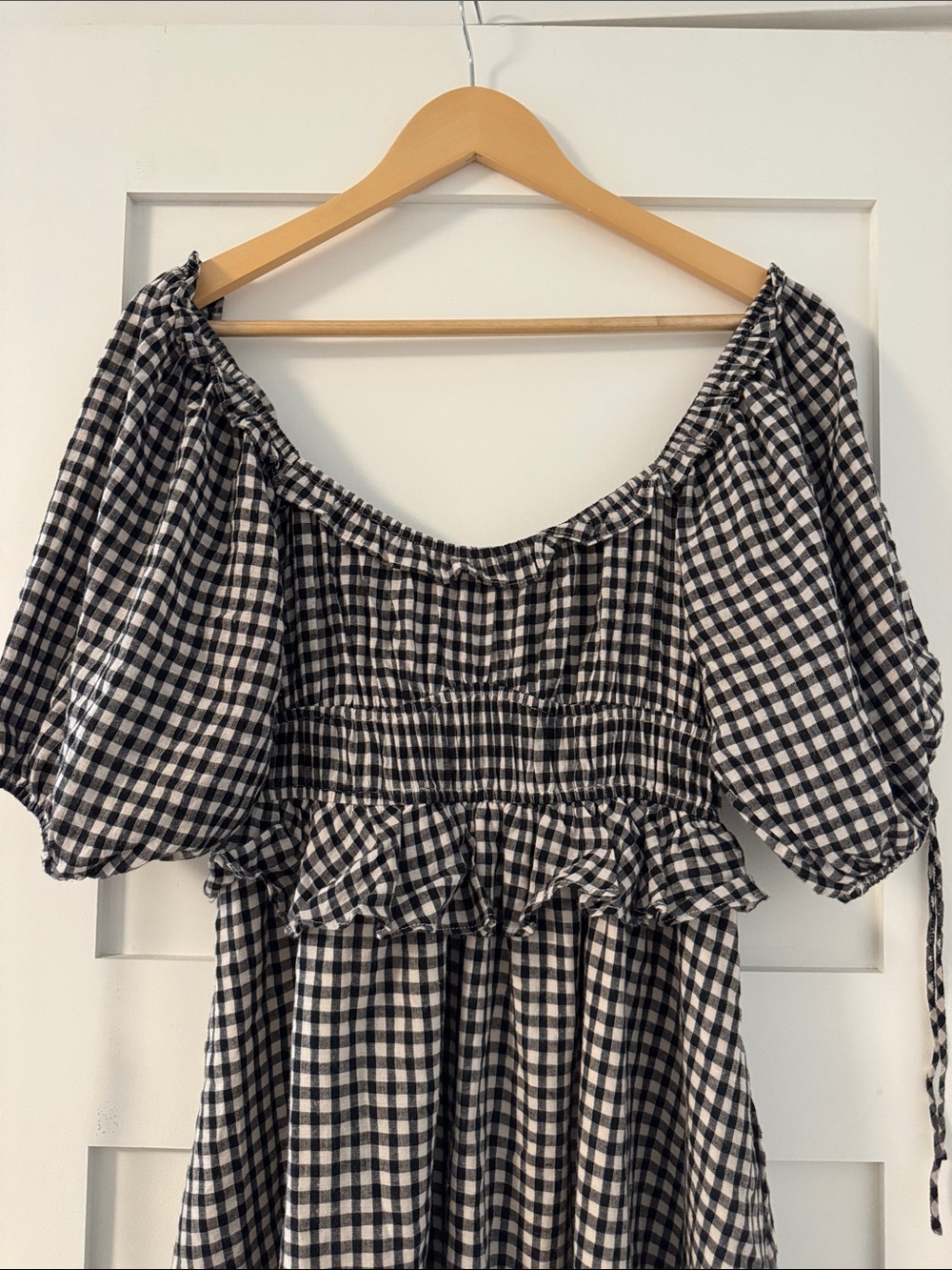 Black & White Gingham Off-Shoulder Midi Dress - Picture 2 of 4